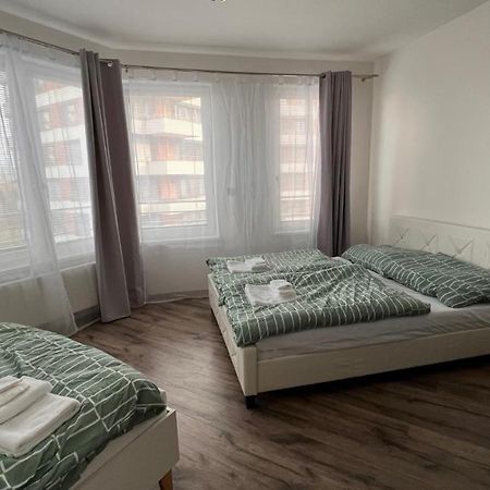 Air-Conditioned, 2 Room Apartment With Balcony, New Building Raca Bratislava Exterior photo